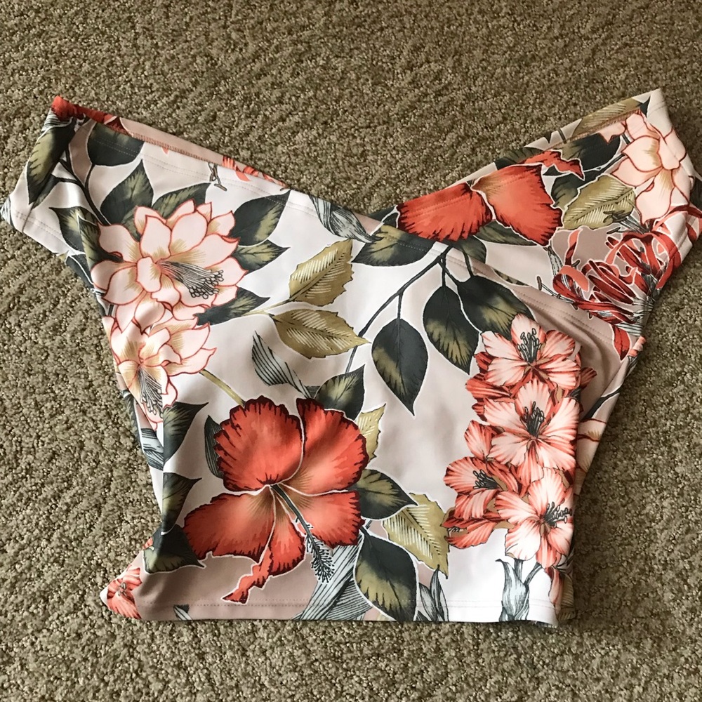 Kortni Jeane Vintage Hawaii